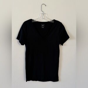 GAP Women's Classic Black Short Sleeve Tee